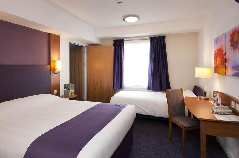 Premier Inn Aylesbury Aylesbury  Extérieur photo